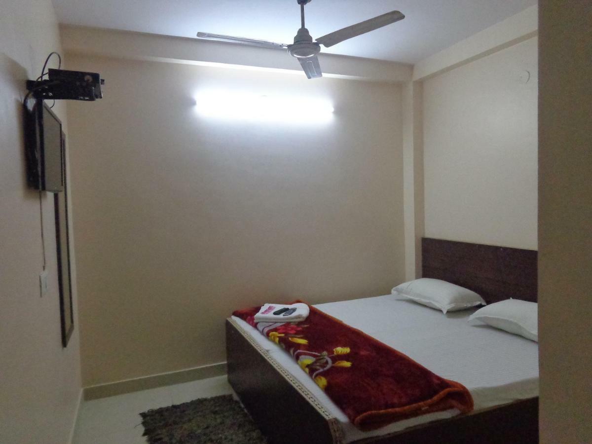 Delhi Inn,Walk In Nizamuddin Railway Station 뉴델리 외부 사진