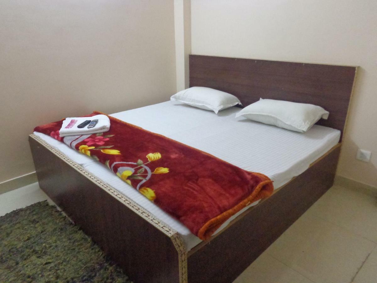 Delhi Inn,Walk In Nizamuddin Railway Station 뉴델리 외부 사진